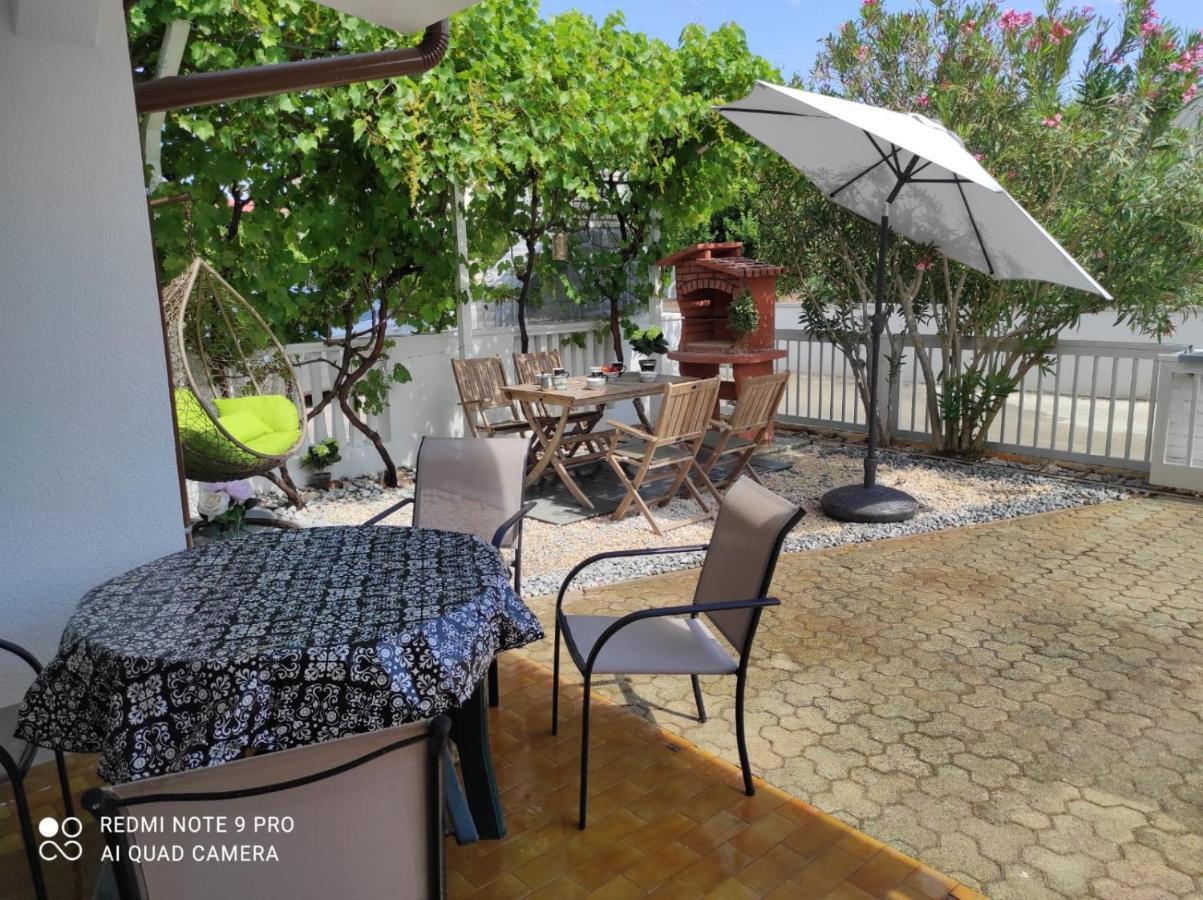 Holiday Home Morgan Vir Ngoại thất bức ảnh