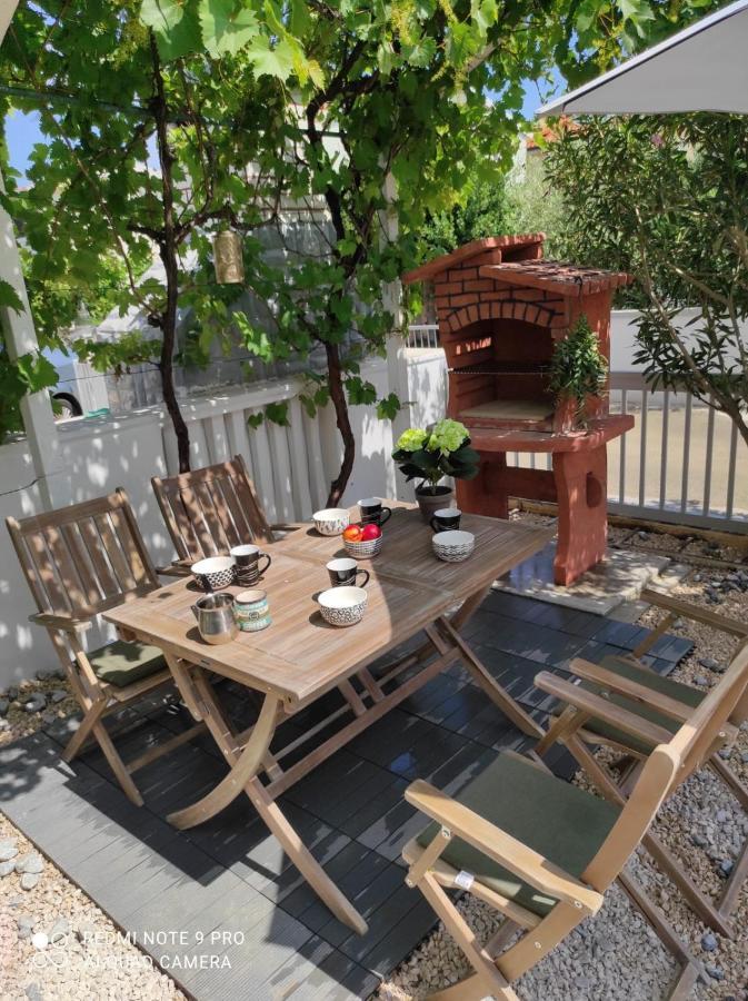 Holiday Home Morgan Vir Ngoại thất bức ảnh